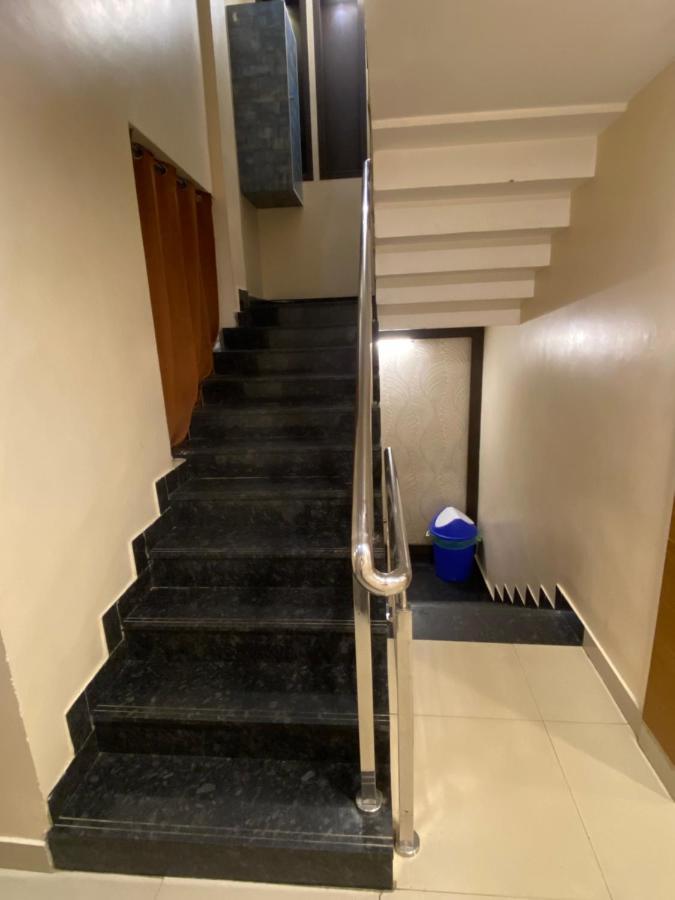 Greens Suite - Business Class Hotel - Opposite Ripon Building Chennai Eksteriør bilde