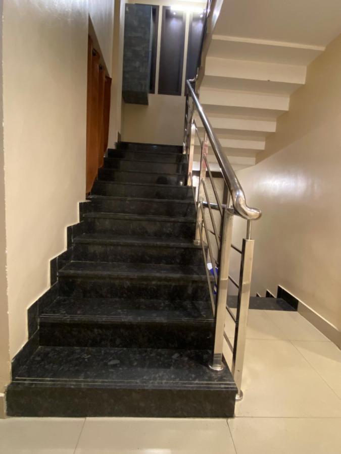 Greens Suite - Business Class Hotel - Opposite Ripon Building Chennai Eksteriør bilde