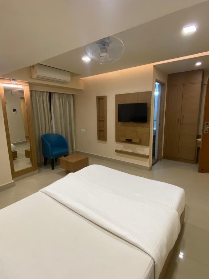 Greens Suite - Business Class Hotel - Opposite Ripon Building Chennai Eksteriør bilde