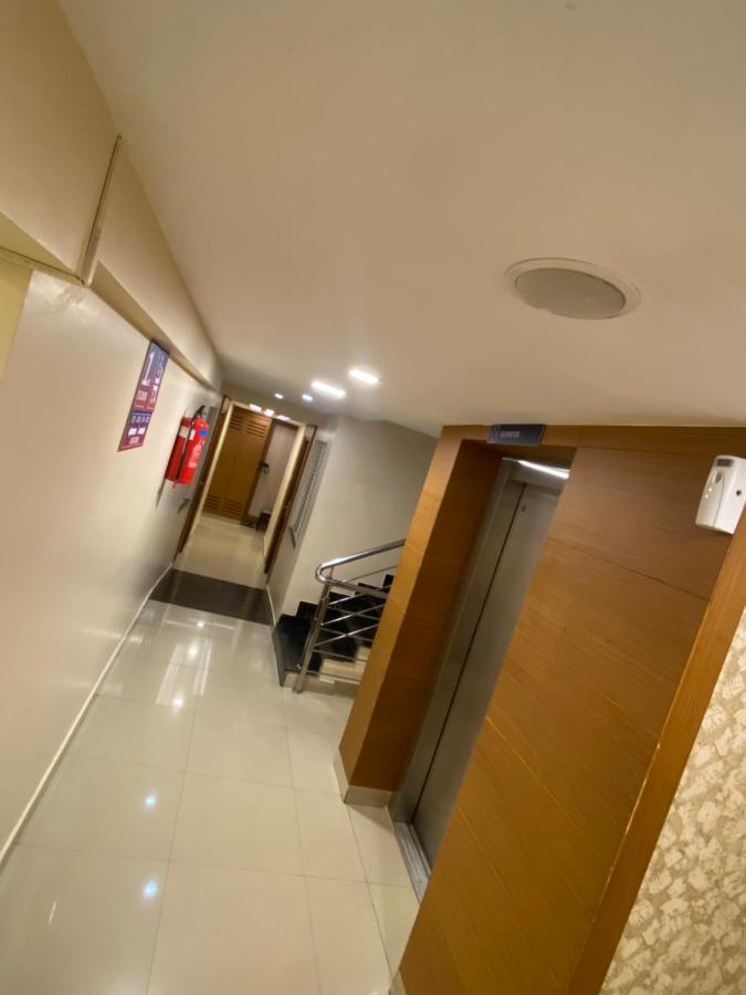 Greens Suite - Business Class Hotel - Opposite Ripon Building Chennai Eksteriør bilde