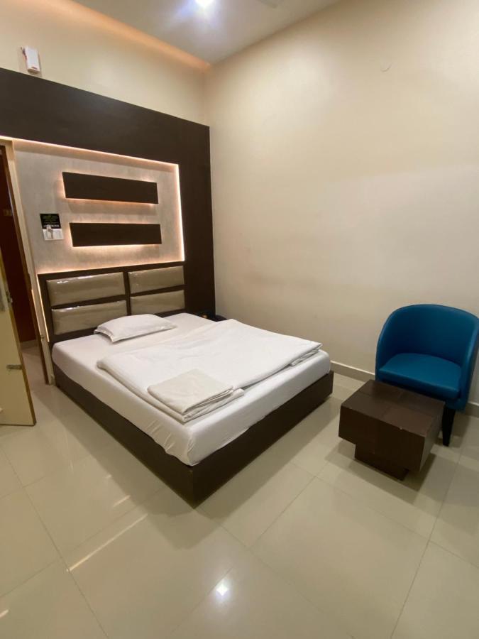 Greens Suite - Business Class Hotel - Opposite Ripon Building Chennai Eksteriør bilde